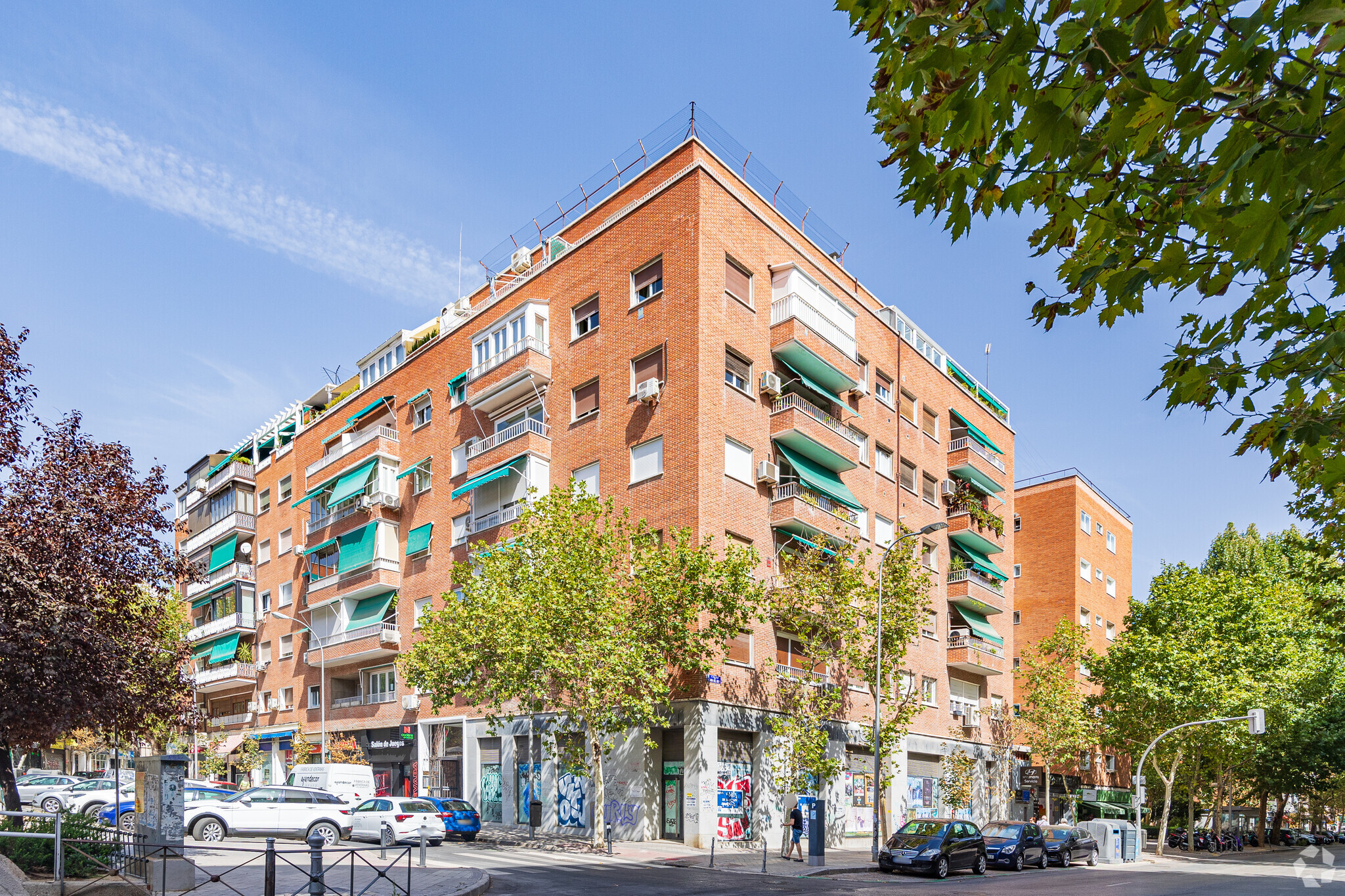 Edificios residenciales en Madrid, MAD en venta Foto principal- Imagen 1 de 3