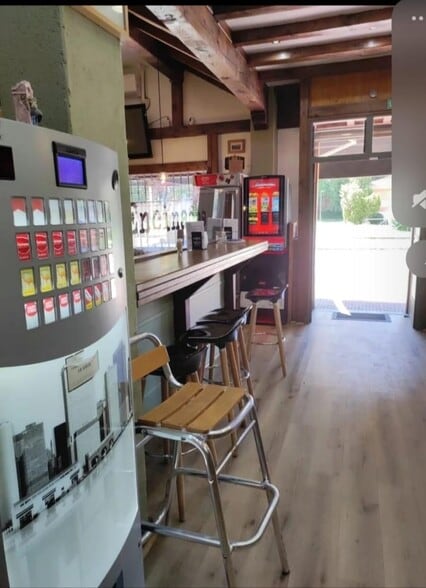 Local en Alcalá de Henares, Madrid en alquiler - Foto del interior - Imagen 1 de 6