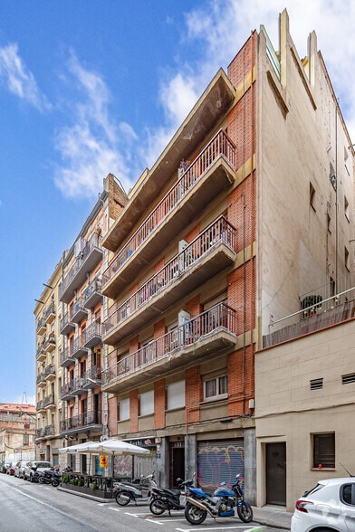 Edificio residencial en Barcelona, Barcelona en venta - Foto principal - Imagen 1 de 1