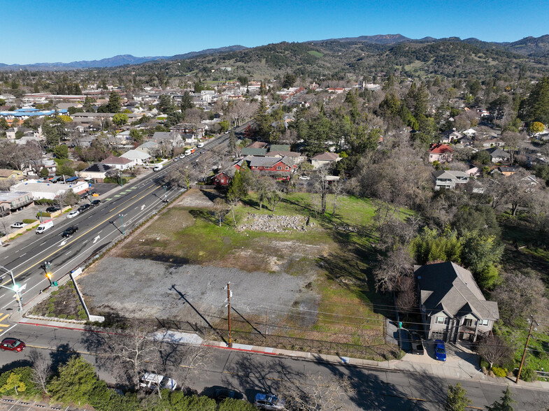 870 Broadway, Sonoma, CA en venta - Vista aérea - Imagen 3 de 6