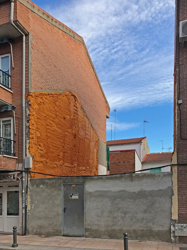 Más detalles de Calle de la Huerta Chica, 26, San Fernando de Henares - Terreno en venta