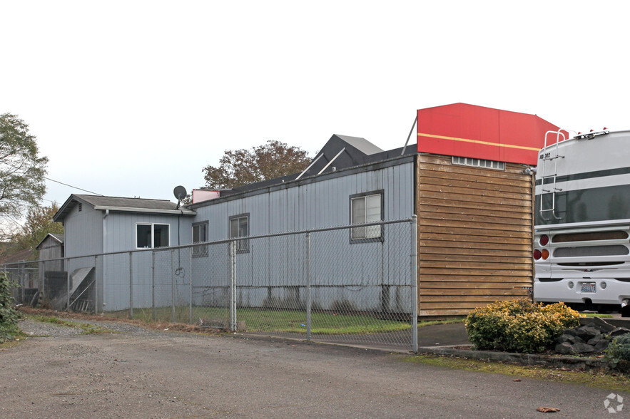 1221 Mellen St, Centralia, WA en alquiler - Foto del edificio - Imagen 2 de 2