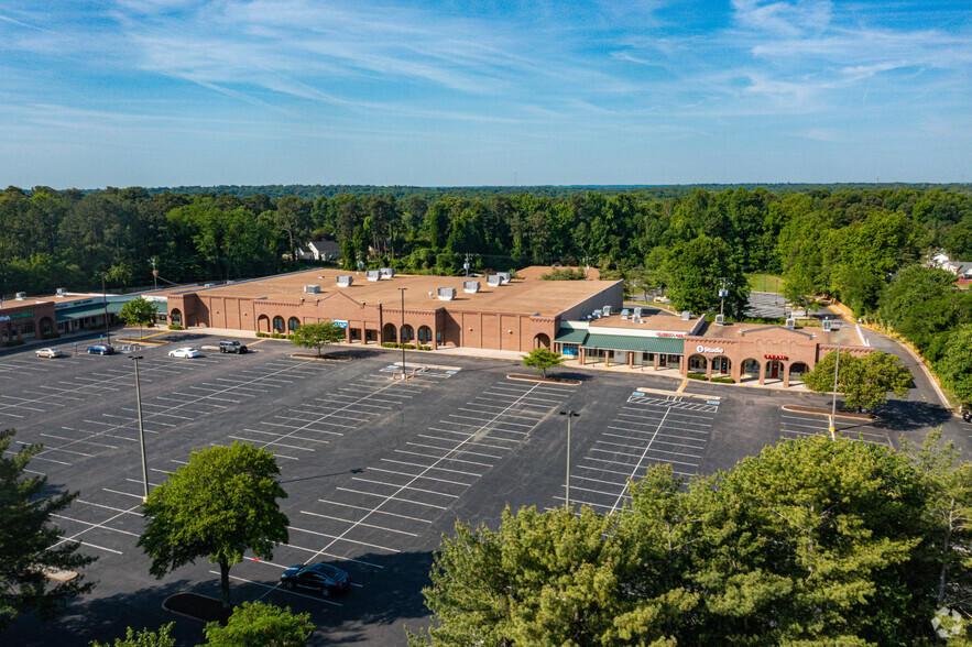 7801 W Broad St, Richmond, VA en alquiler - Foto del edificio - Imagen 2 de 4