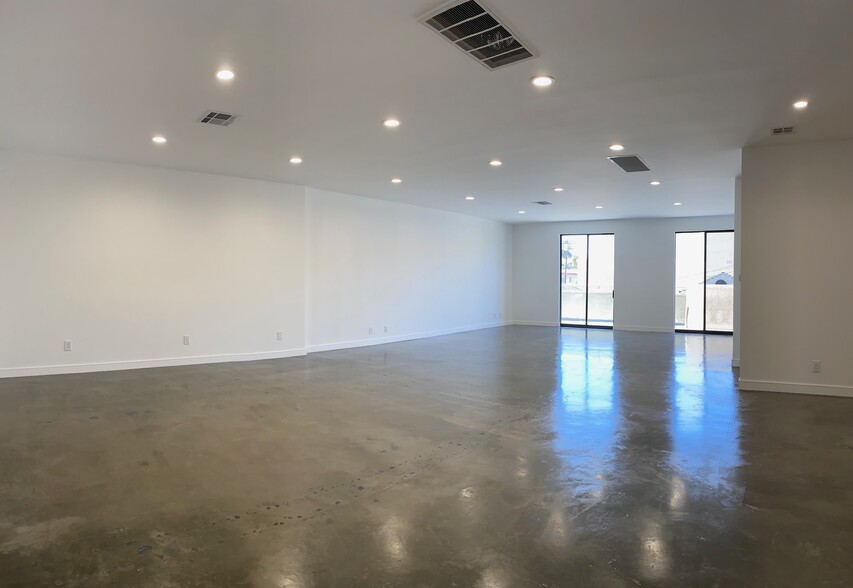 3637 Motor Ave, Los Angeles, CA en alquiler - Foto del interior - Imagen 1 de 5