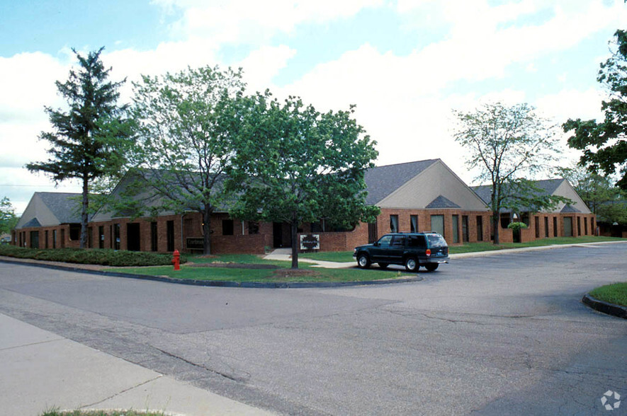 7001 Orchard Lake Rd, West Bloomfield, MI en venta - Foto principal - Imagen 1 de 6