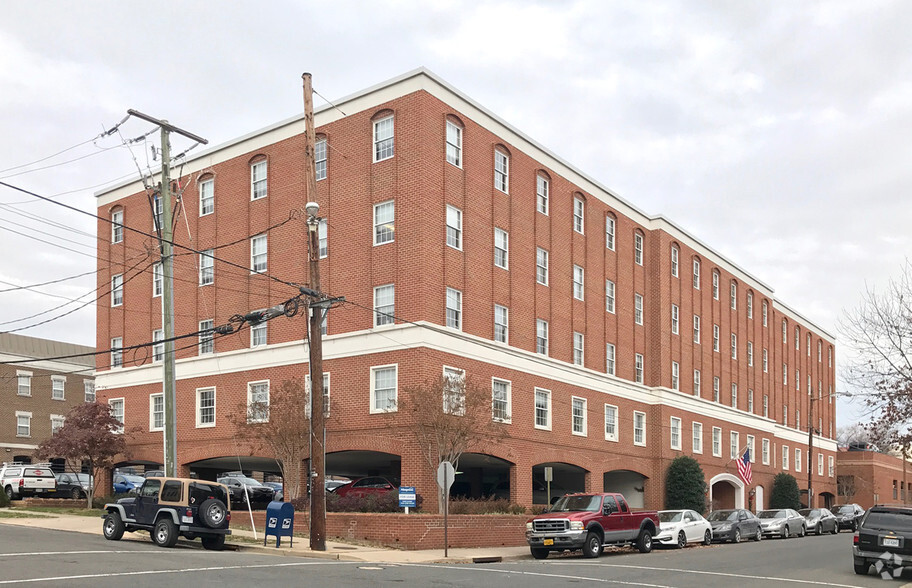 300 N Lee St, Alexandria, VA en alquiler - Foto del edificio - Imagen 2 de 4