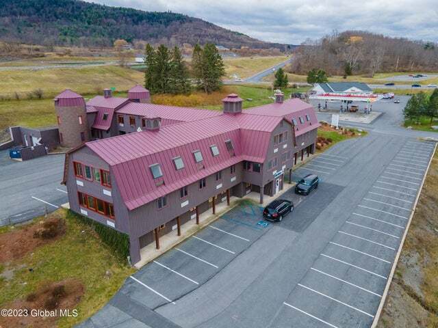 2668 State Rt 7, Cobleskill, NY en venta - Foto del edificio - Imagen 1 de 18