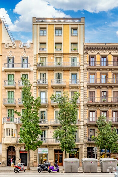 Carrer d'Aragó, 240, Barcelona, Barcelona en venta - Foto del edificio - Imagen 2 de 2