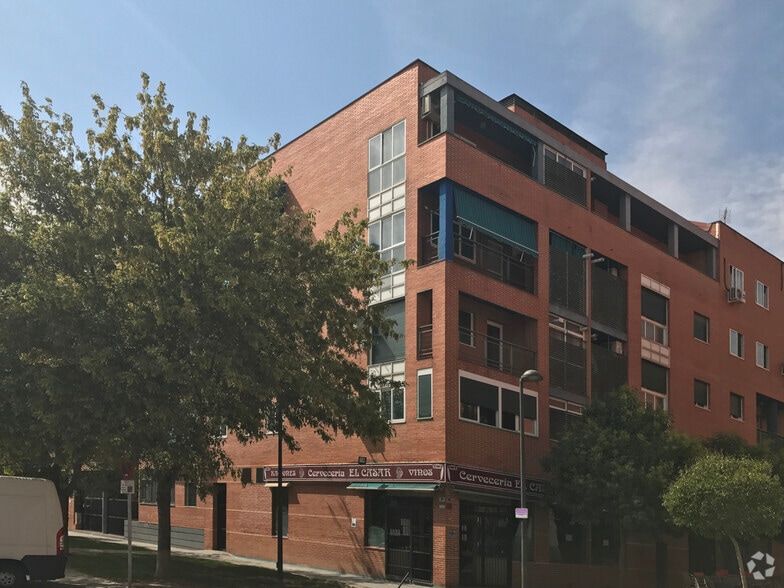 Local en Getafe, Madrid en alquiler - Foto del edificio - Imagen 2 de 2