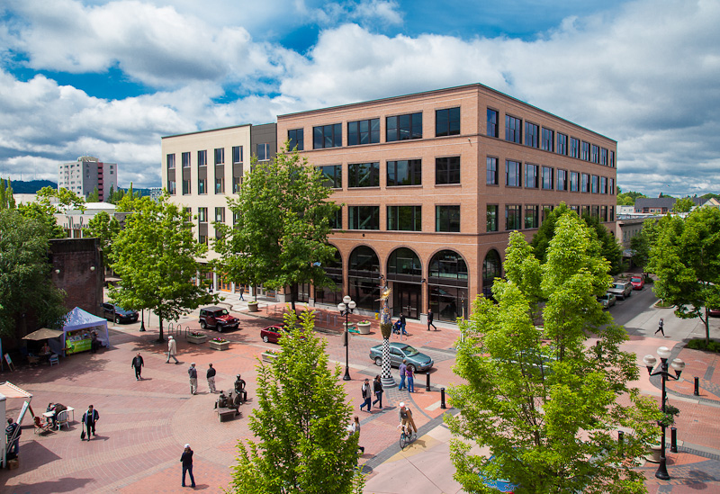 44 W Broadway, Eugene, OR en alquiler - Foto del edificio - Imagen 2 de 14