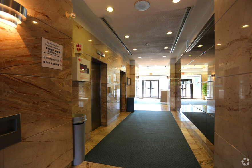 3601 Victoria Park Ave, Toronto, ON en alquiler - Lobby - Imagen 3 de 8