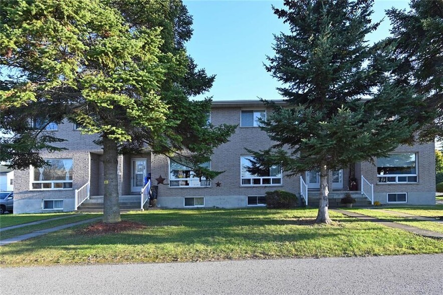 191 Eliza St, Prescott, ON en venta - Foto principal - Imagen 2 de 20