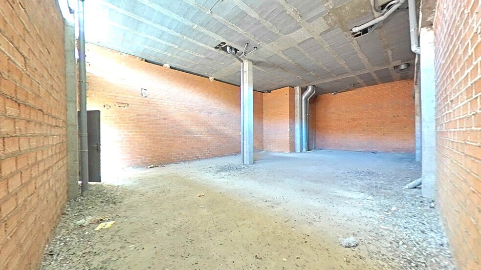 Local en Mérida en venta - Foto del edificio - Imagen 2 de 24