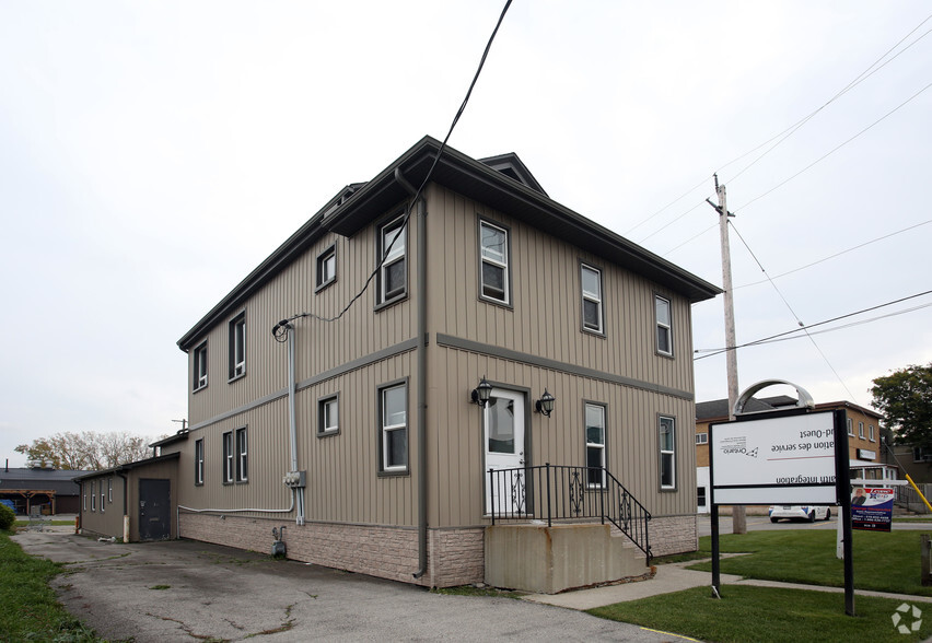 690 Hale St, London, ON en alquiler - Foto principal - Imagen 1 de 6