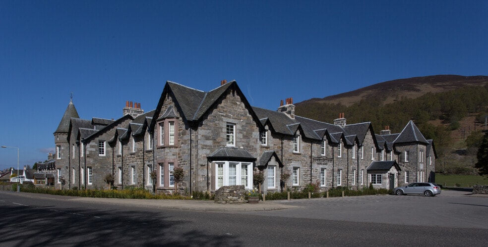 25 Bank St, Kirriemuir en venta - Foto del edificio - Imagen 2 de 26