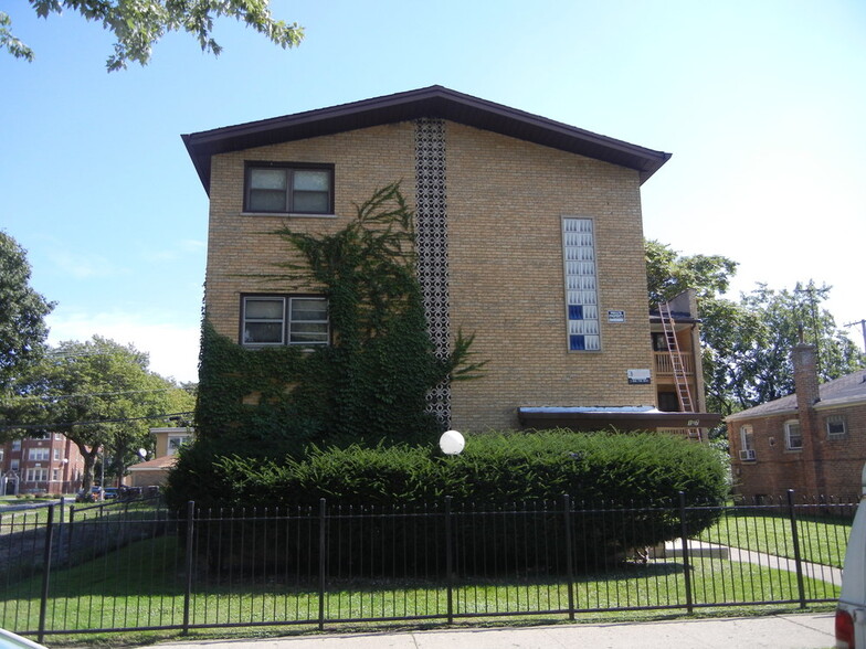 8107 S Ellis Ave, Chicago, IL en venta - Foto del edificio - Imagen 3 de 10