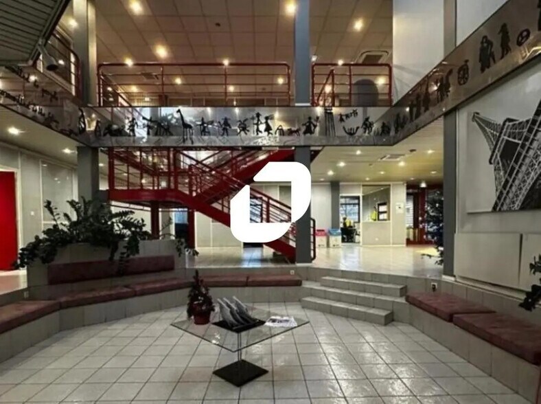 5 Avenue Johannes Gutenberg, Maurepas en alquiler - Vestíbulo - Imagen 3 de 4