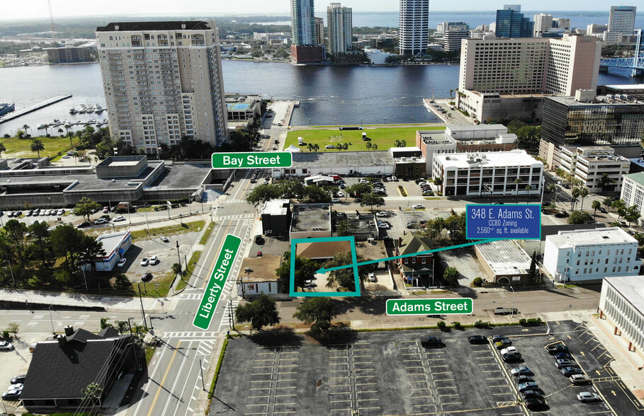 348 E Adams St, Jacksonville, FL en alquiler - Foto del edificio - Imagen 2 de 17