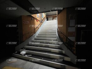 Flex en Bordeaux en venta Foto del interior- Imagen 1 de 2