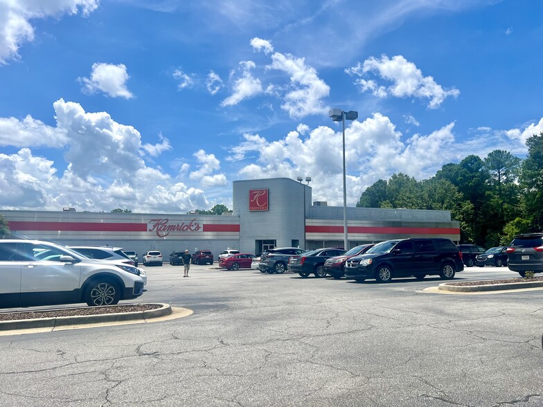 1950 Bush River Rd, Columbia, SC en alquiler - Foto del edificio - Imagen 1 de 1