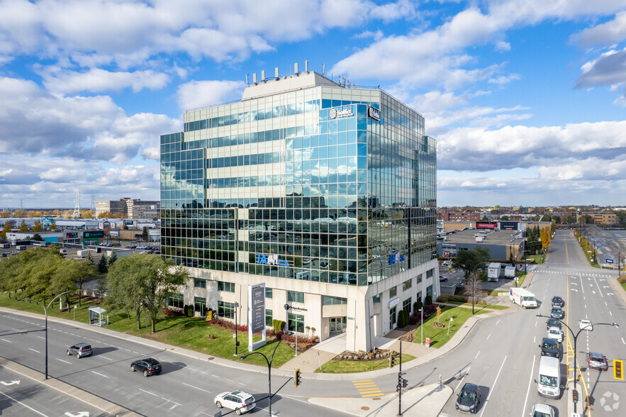 9001 Boul De L'acadie, Montréal, QC en alquiler - Foto del edificio - Imagen 1 de 15