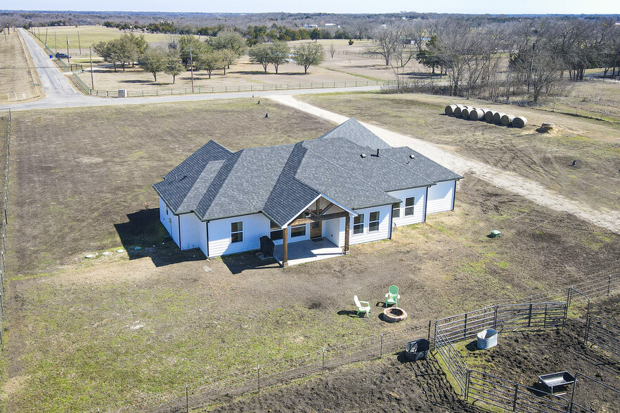 2415 Bucksnort Rd, Van Alstyne, TX en venta - Foto principal - Imagen 1 de 43