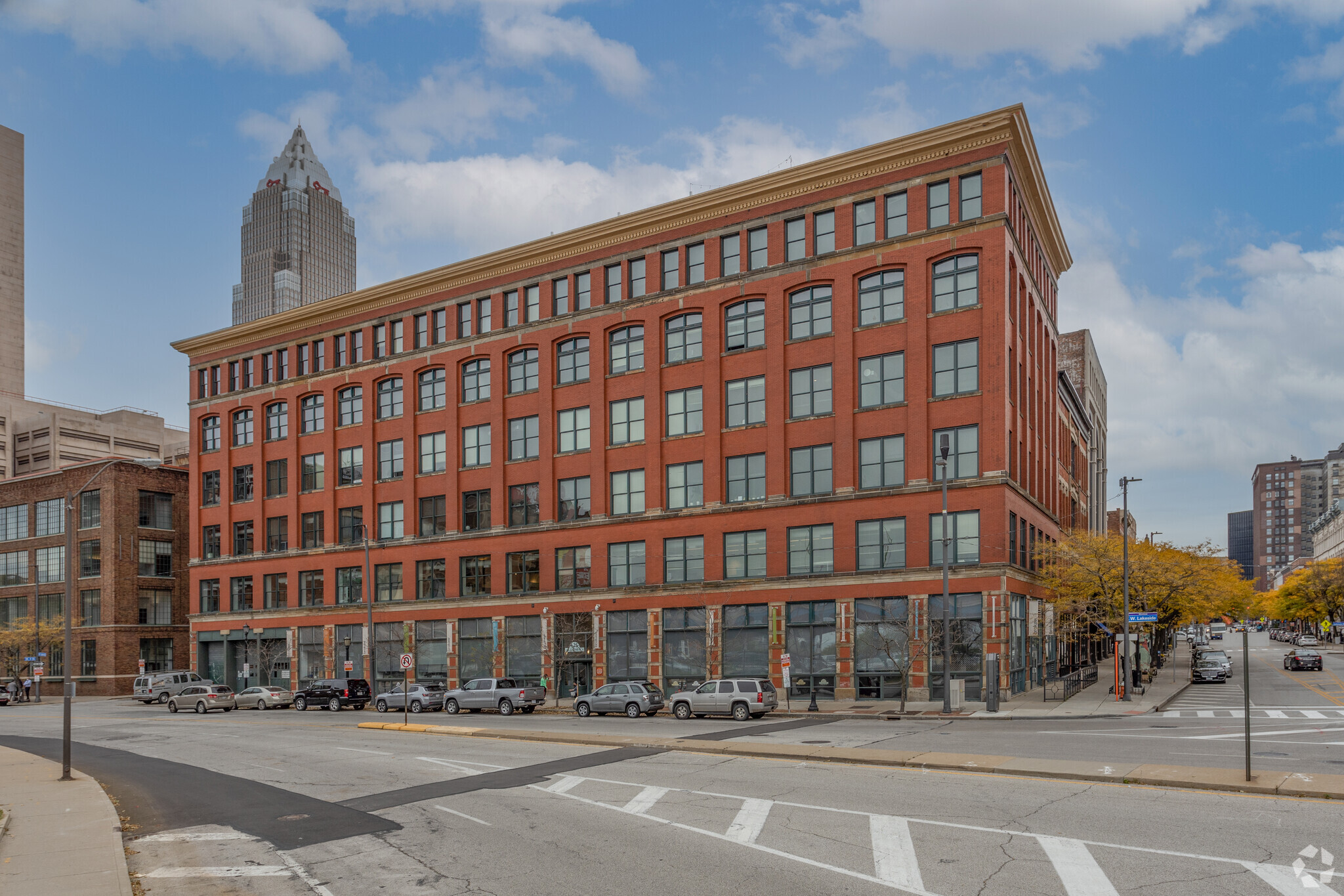 425 W Lakeside Ave, Cleveland, OH en alquiler Foto del edificio- Imagen 1 de 9