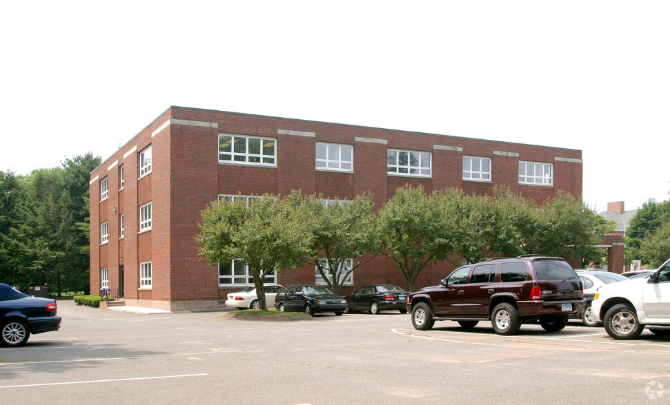 750 Old Main St, Rocky Hill, CT en alquiler - Foto del edificio - Imagen 2 de 8