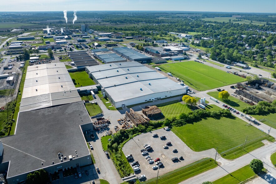 516 John St N, Aylmer, ON en alquiler - Foto del edificio - Imagen 2 de 29