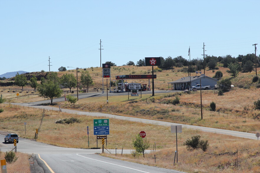 925 E Interstate 40 Hwy, Ash Fork, AZ en venta - Foto del edificio - Imagen 3 de 13