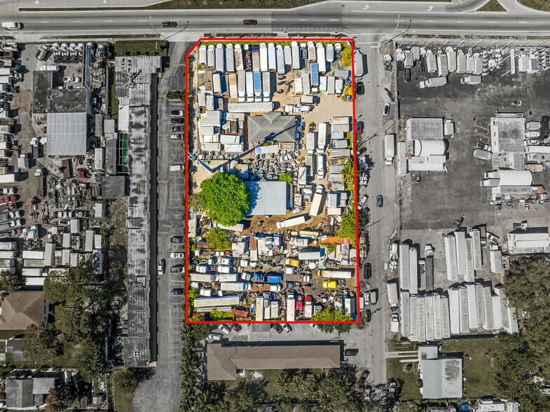 8975 NW 27th Ave, Miami, FL en venta - Foto del edificio - Imagen 2 de 7