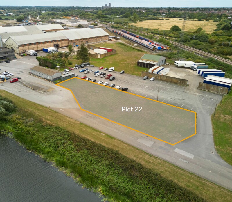 Road and Rail Distribution Centre, Queen Adelaide Way, Ely en alquiler Vista aérea- Imagen 1 de 10