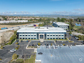 25124 Springfield Ct, Valencia, CA - vista aérea  vista de mapa - Image1