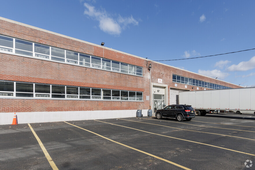 100 Industrial Rd, Carlstadt, NJ en alquiler - Foto del edificio - Imagen 1 de 7