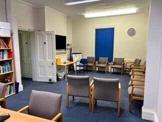 Más detalles de 67 College Rd, Maidstone - Oficina en venta