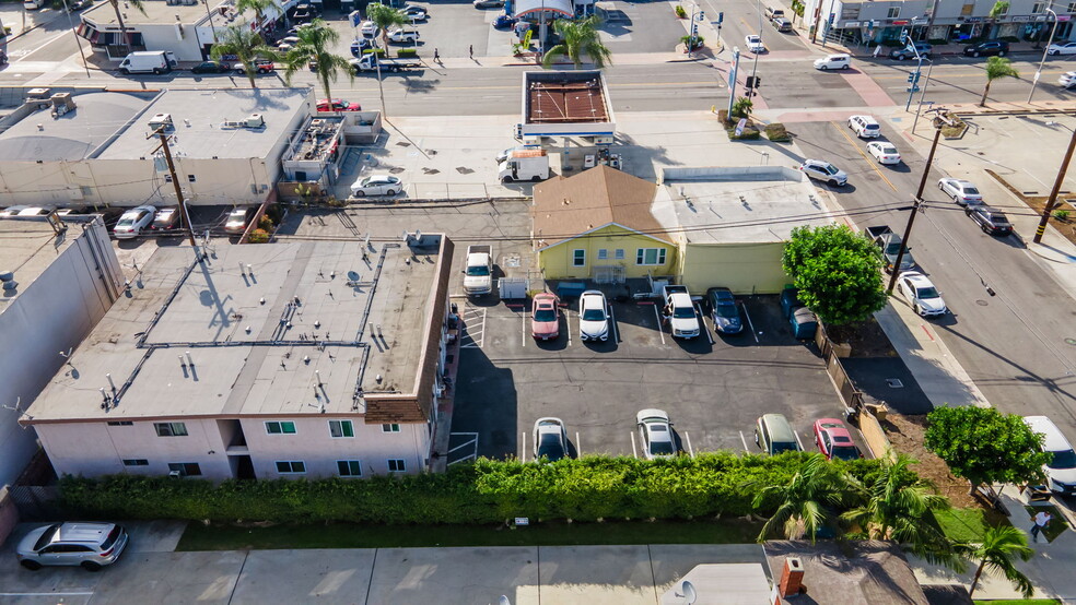 9816 Park St, Bellflower, CA en venta - Foto del edificio - Imagen 2 de 13