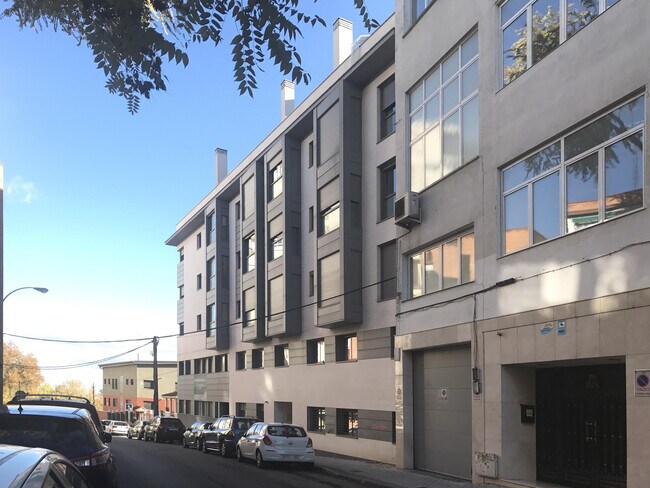 Más detalles de Calle Andorra, 22, Madrid - Coworking en alquiler