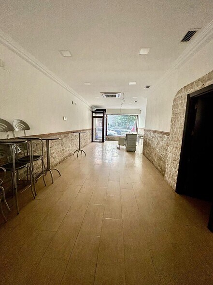 Local en Córdoba en venta - Foto del edificio - Imagen 2 de 5