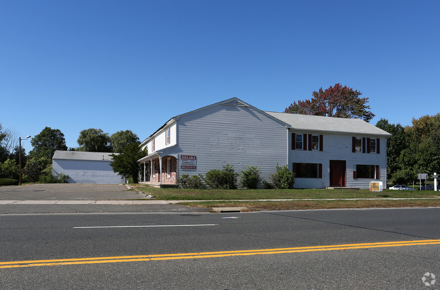 878 Enfield St, Enfield, CT en alquiler - Foto del edificio - Imagen 2 de 5