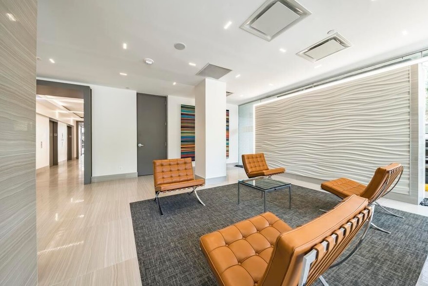 8222 Douglas Ave, Dallas, TX en alquiler - Foto del interior - Imagen 3 de 4