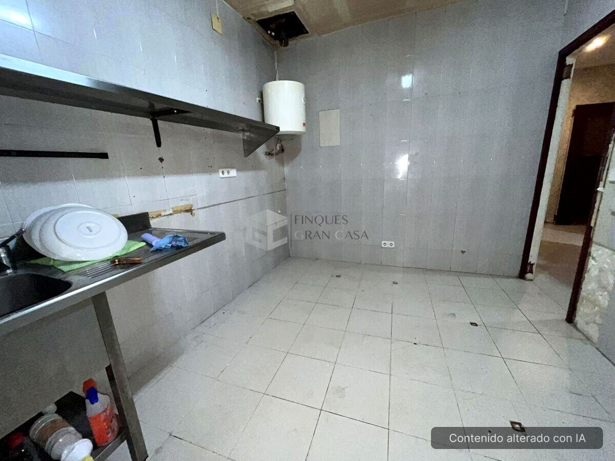 Canovelles, BAR 08420 - Unidad A -  - Foto del interior - Image 2 of 12