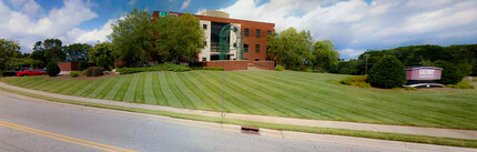 2400 Freeman Mill Rd, Greensboro, NC en alquiler Foto del edificio- Imagen 2 de 10