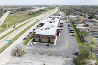 300 W Lake St, Elmhurst, IL - VISTA AÉREA  vista de mapa