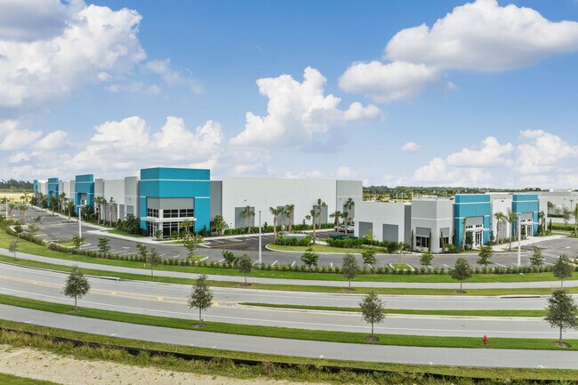 Más detalles de 17035 Persimmon Blvd W, Wellington, FL - Flex, nave en alquiler