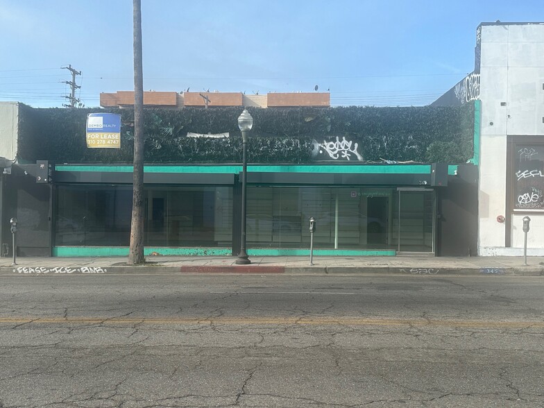 345 N Fairfax Ave, Los Angeles, CA en alquiler - Foto del edificio - Imagen 1 de 2