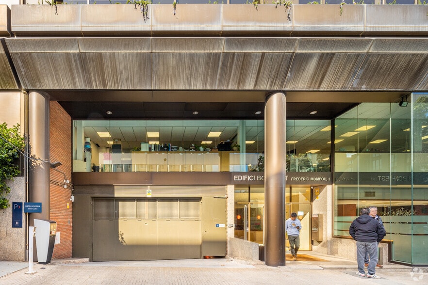 Carrer de Frederic Mompou, 3, Sant Just Desvern, Barcelona en alquiler - Foto del edificio - Imagen 3 de 4