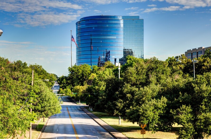 3500 Maple Ave, Dallas, TX en alquiler - Foto del edificio - Imagen 1 de 41