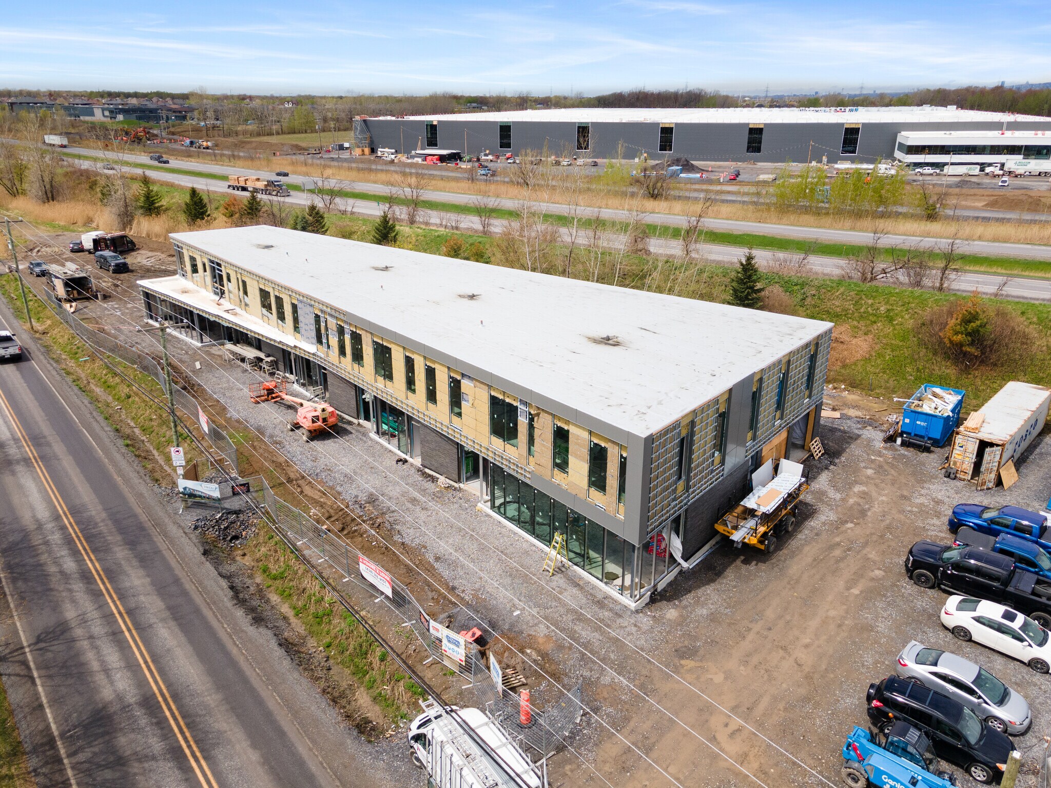 1250 Rte Édouard-VII, Saint-philippe, QC en alquiler Foto del edificio- Imagen 1 de 15