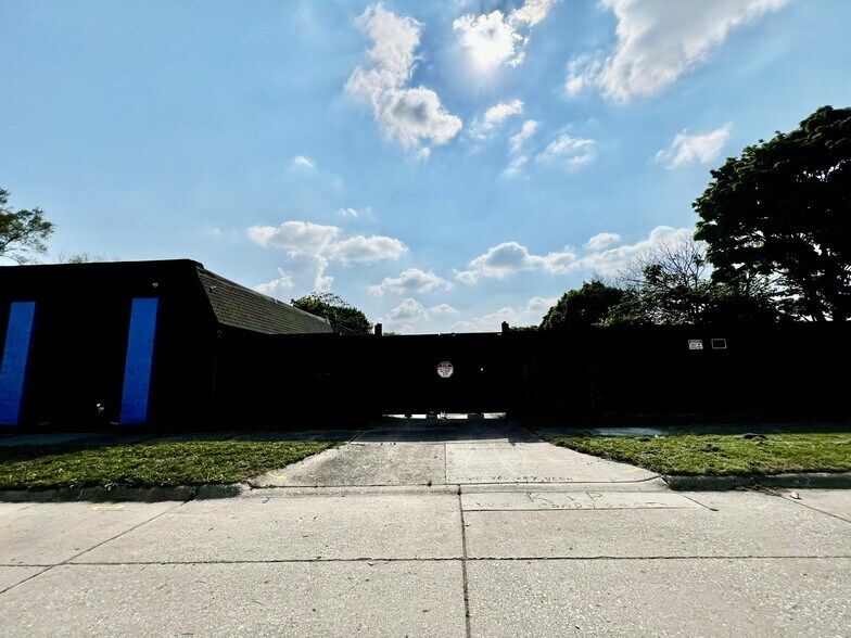6450 E Hancock St, Detroit, MI en venta - Foto del edificio - Imagen 2 de 22