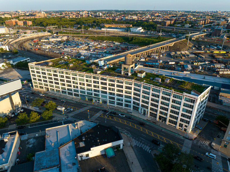 37-18 Northern Blvd, Long Island City, NY en alquiler - Vista aérea - Imagen 3 de 16